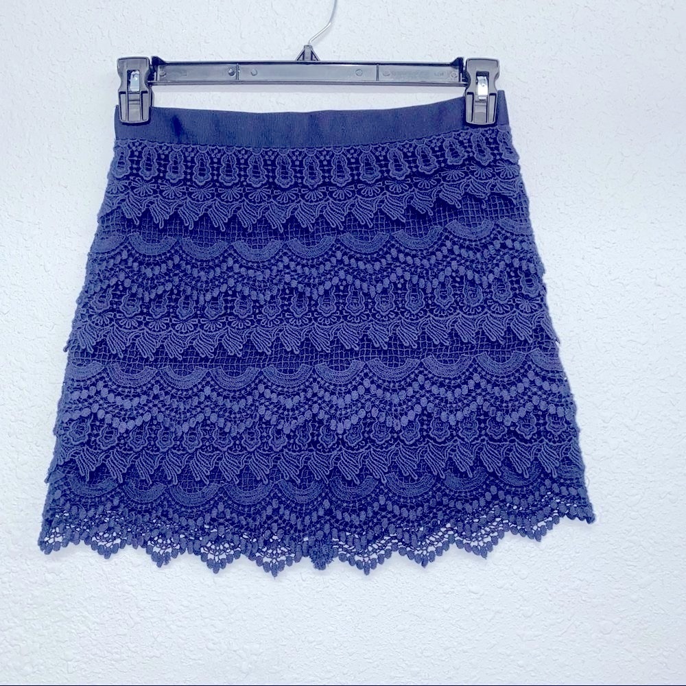Women’s navy blue mini skirt sz 8